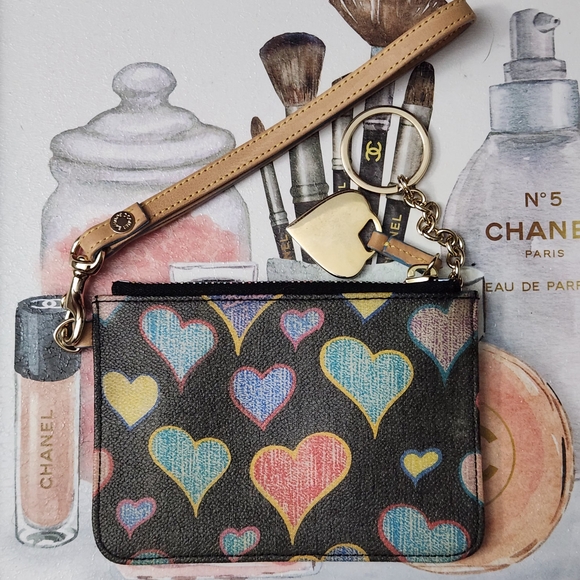 Vintage Dooney & Bourke Multicolor Heart Wristlet With Rainbow Zipper - Picture 4 of 8